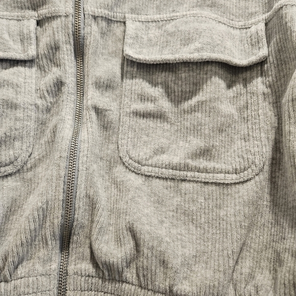 Woman's aerie Grey Corduroy collared cropped Jacket with pockets - Picture 5 of 7